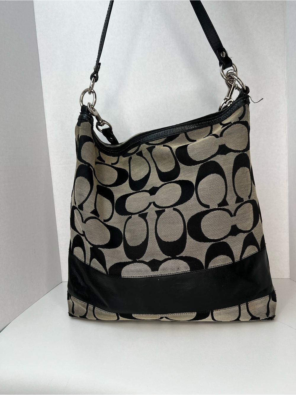 Vintage Coach CO868-12824 Signature Black C Logo Tote Purse